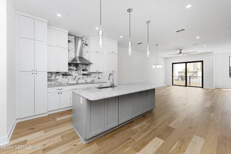 11 12TH Avenue S