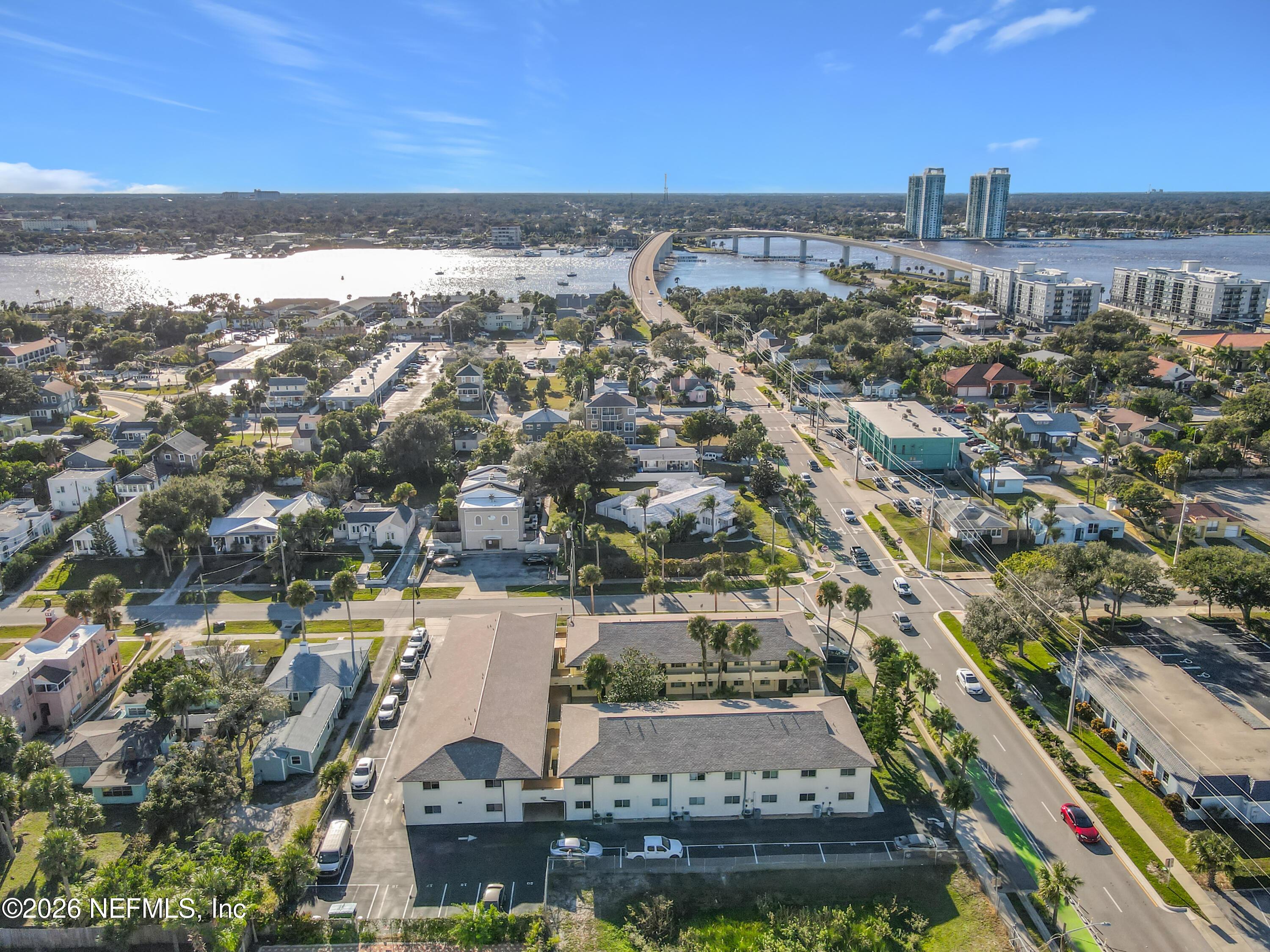 Image 1: 400 Oakridge Boulevard #201-41