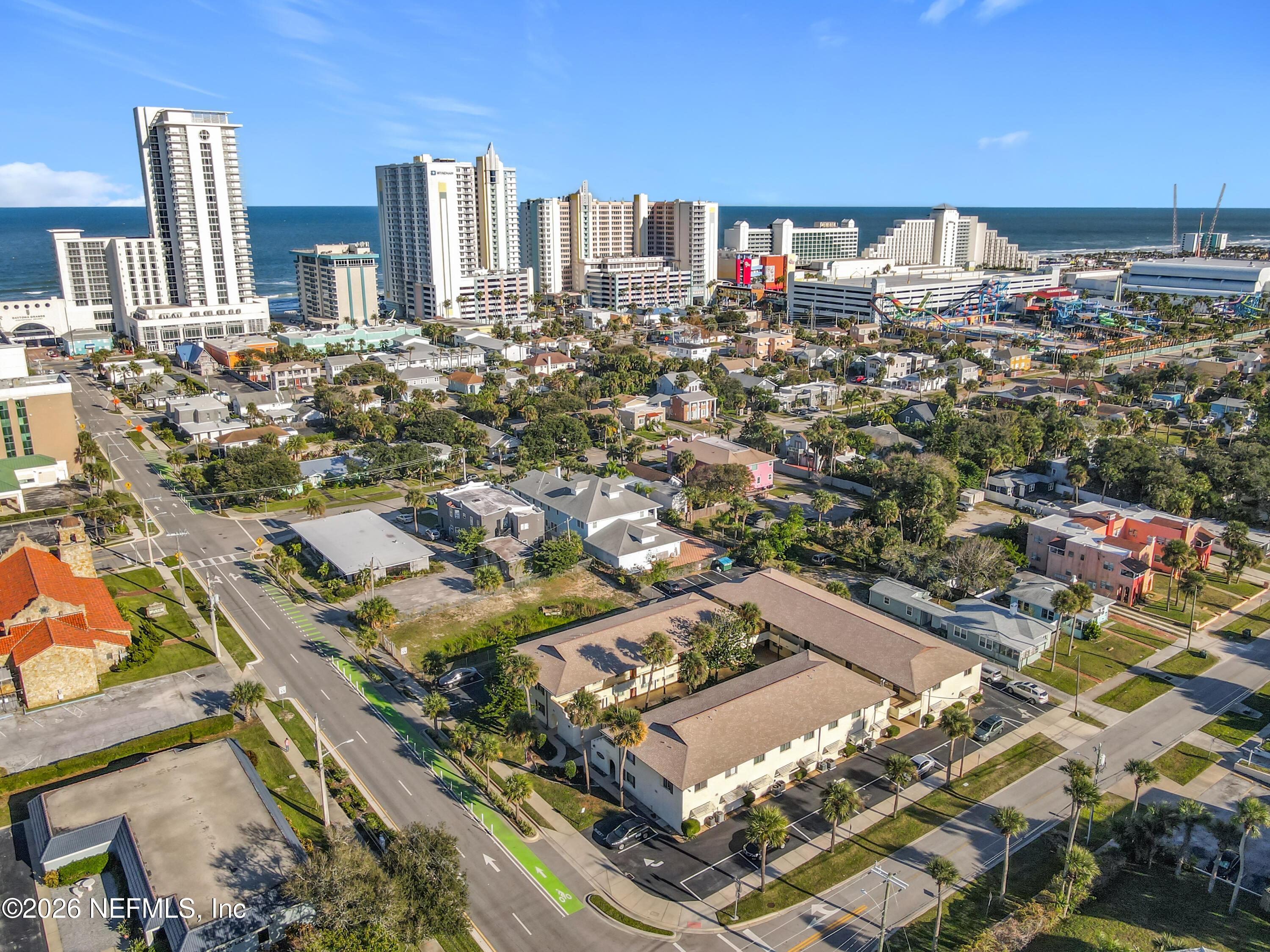 Image 2: 400 Oakridge Boulevard #201-3
