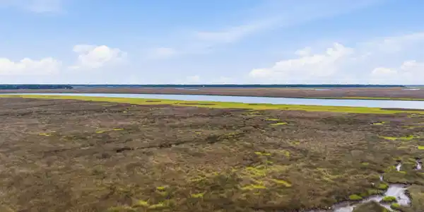 Image 3: ISO_1207 Eagle Bend_JAX_FL075