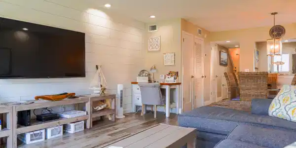 8550 FLORIDA A1A