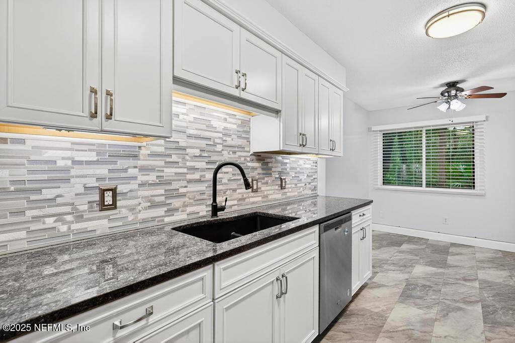 Image 4: 2700 Mizell St Unit 504-a-20