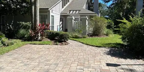 22 SEA WINDS Lane W