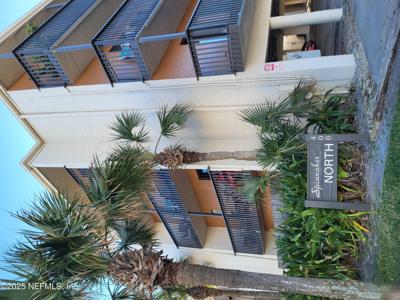 400 S 1ST Street S
