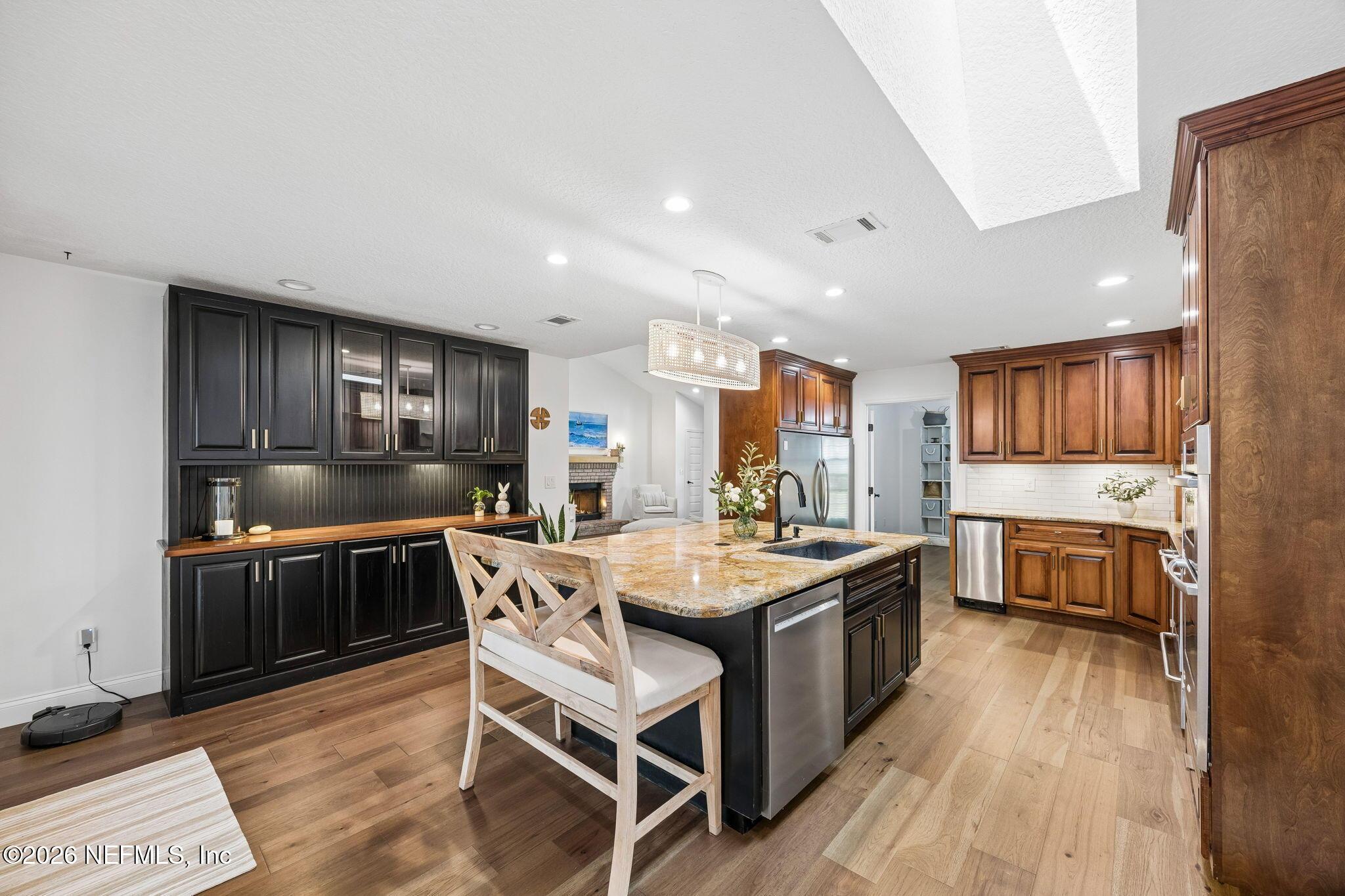 Image 4: 22-web-or-mls-96102 Piney Island Dr-22