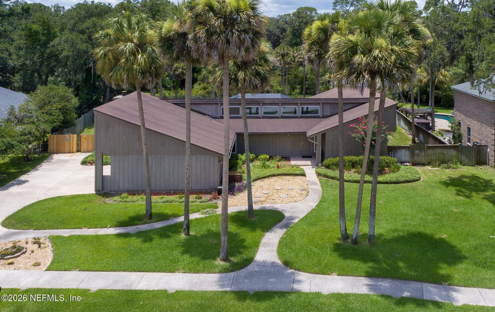 Image 4: 44-web-or-mls-5454 River Trail South-036