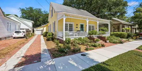 Image 2: 3-web-or-mls-212 S 6th St (2 of 4)