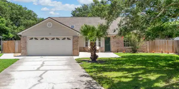 Image 3: outside 1