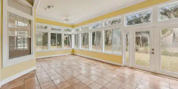 Image 2: 17-web-or-mls-40_4433 Bean St