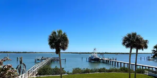 111 INLET DR