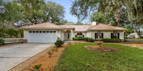 2265 CAPTAIN KIDD Drive