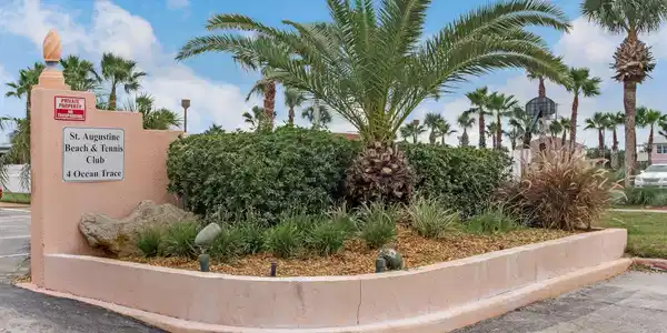 4 OCEAN TRACE Road