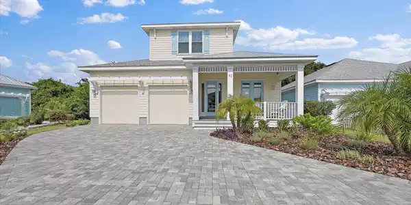 92 OCEANVIEW Drive