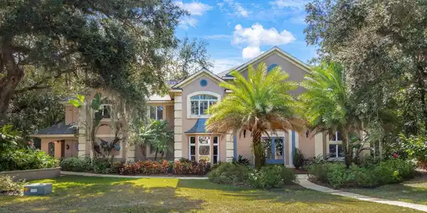 309 REDWING LN