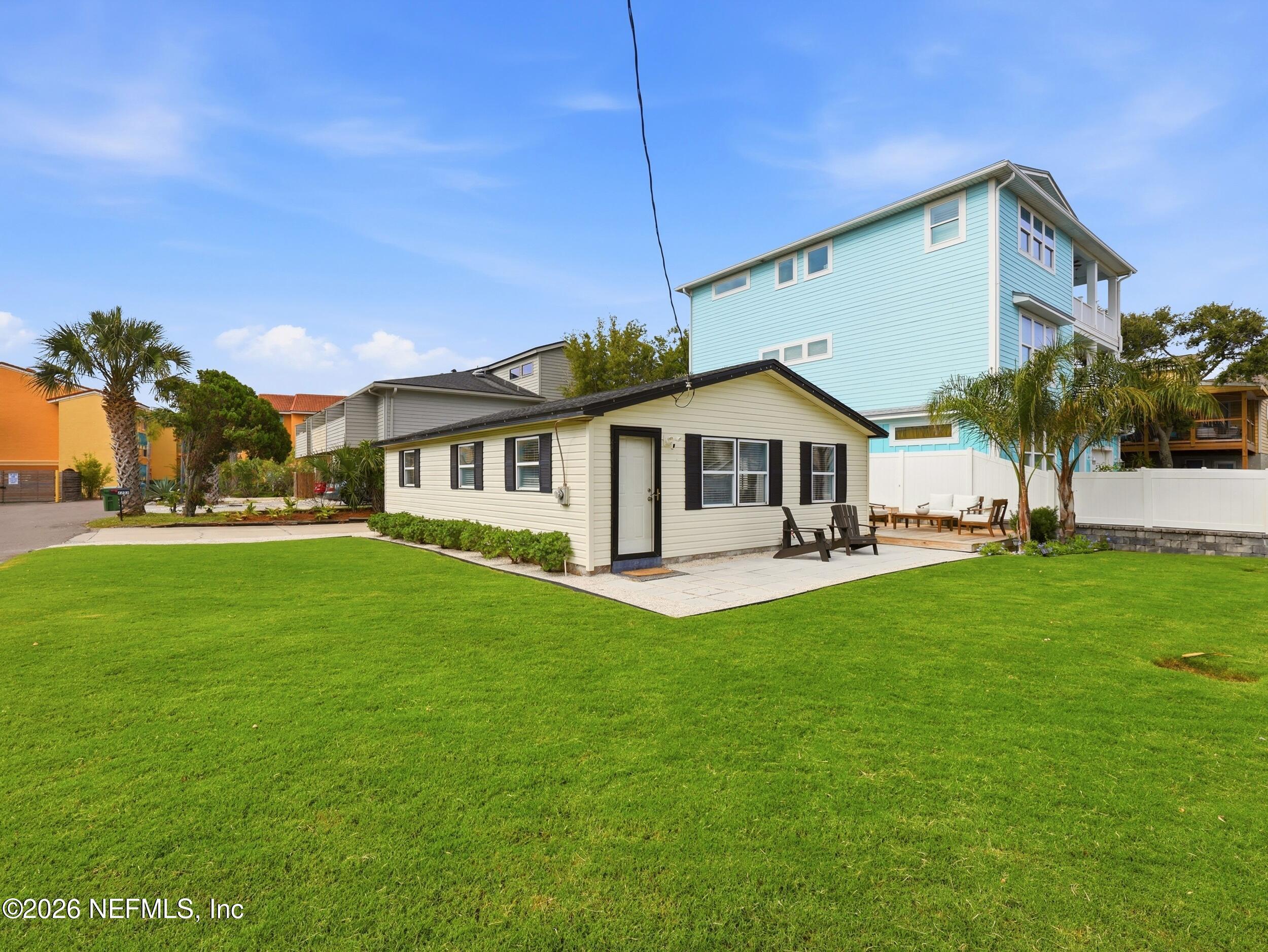 Image 3: 50'x 80' Lot