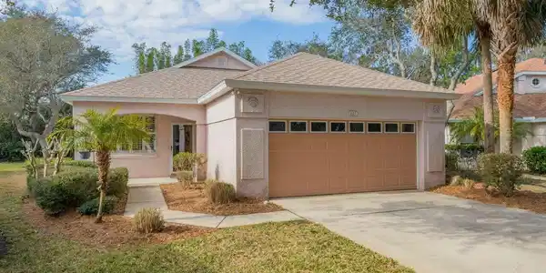 225 LIONS GATE DR