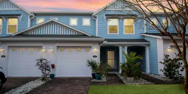 20 ISLANDER Court