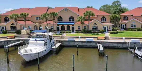 23 MARINA POINT Place