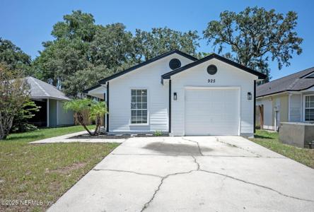 925 GAVAGAN Road