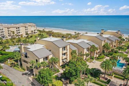 826 SPINNAKERS REACH