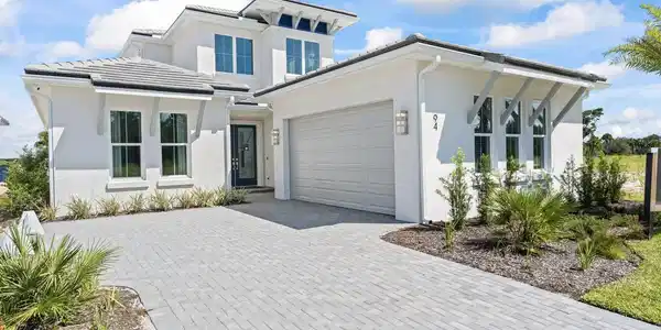 Image 3: Veranda Bay Outside Photo