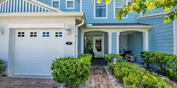 27 ISLANDER Circle