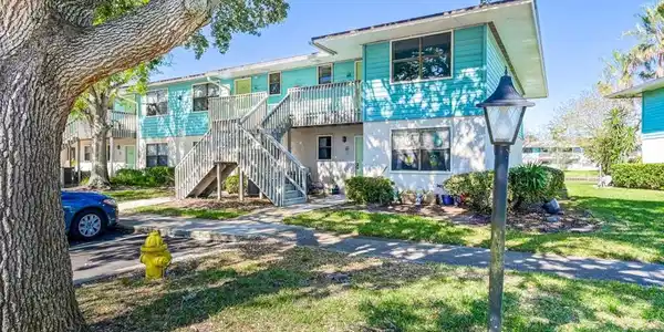 650 W POPE RD