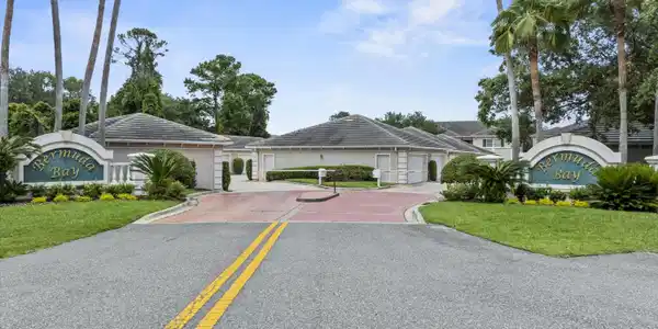 100 BERMUDA BAY Circle