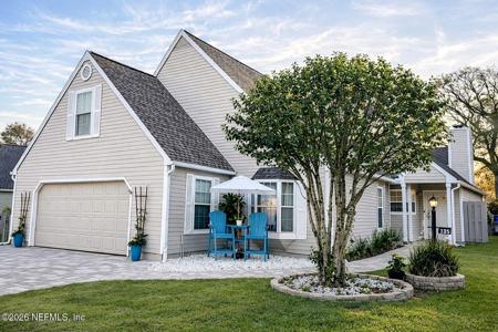 385 VILLAGE Drive