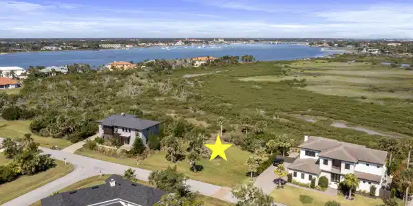 180 SPARTINA AVE