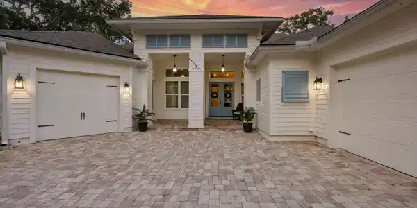 Image 4: 98-web-or-mls-1618 Plantation Oaks Ln (4