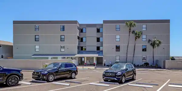 Image 4: 2-web-or-mls-Ketch Courtyard NEW Hi-Res