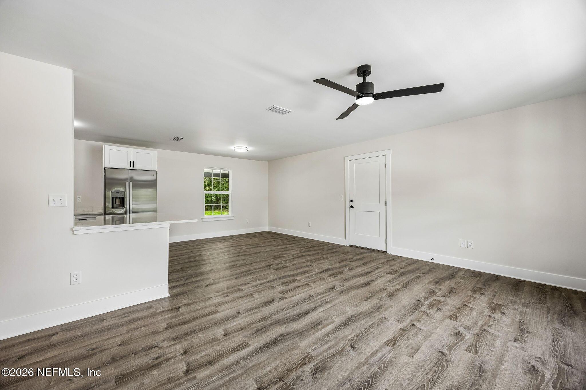 Image 2: 4-web-or-mls-552 Sunset Rd (11 of 26)