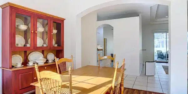 Image 4: dining-room-2