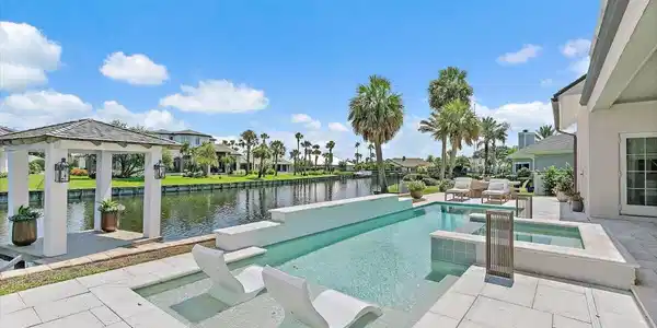 Image 4: 05-Pool Area