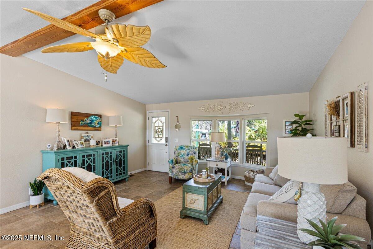 Image 3: 02-Living Room