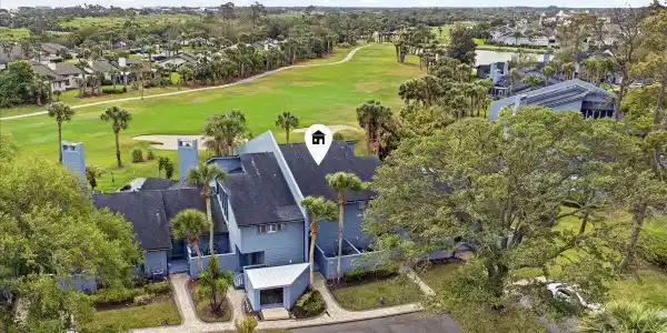 330 QUAIL POINTE Drive