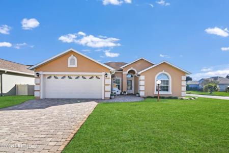 2325 COMMODORES CLUB Boulevard