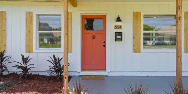 Image 4: 04-Front Porch