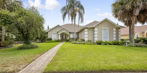 Image 2: 2-web-or-mls-11294 Kingsley Manor Way-2