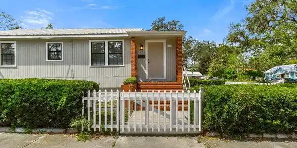 103 S 14TH Street