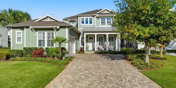 1747 MARITIME OAK Drive