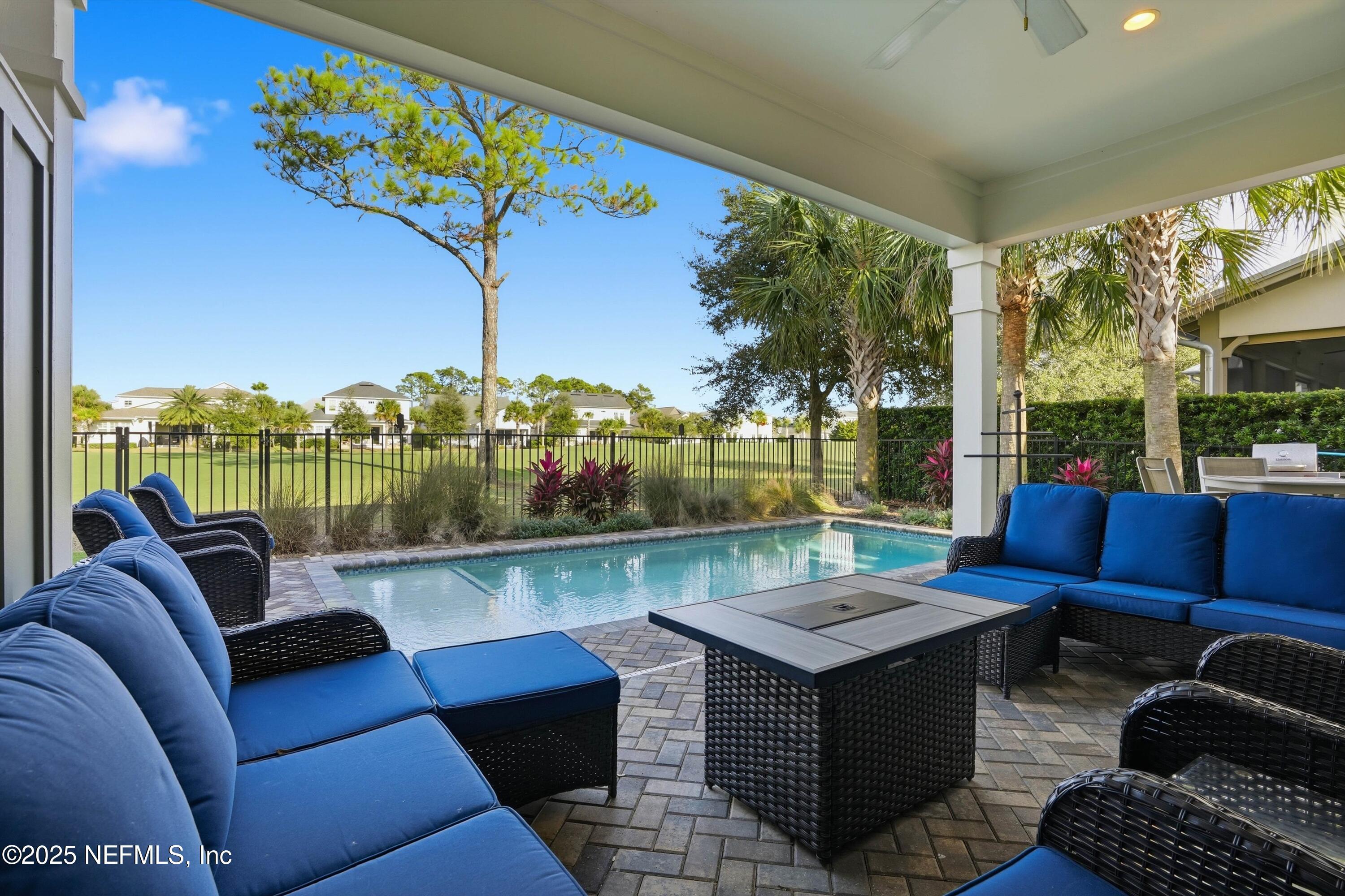 Image 2: 35-Covered Patio