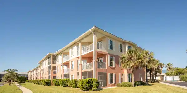 225 ATLANTIS Circle