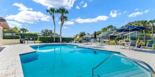 Image 3: 47-web-or-mls-Pool