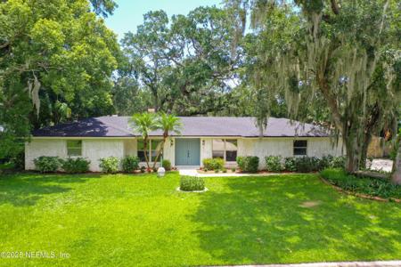 211 WOODLAND Avenue