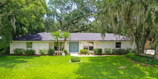 211 WOODLAND Avenue