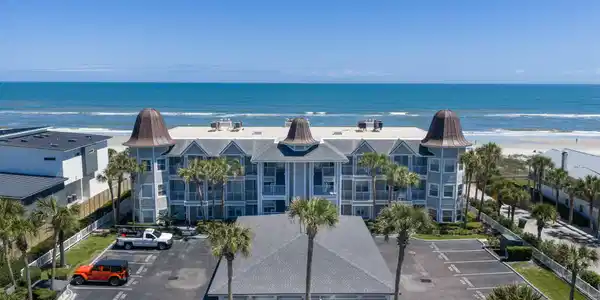 701 BEACH Avenue
