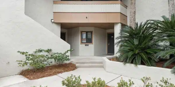 2326/2328 BOXWOOD Lane