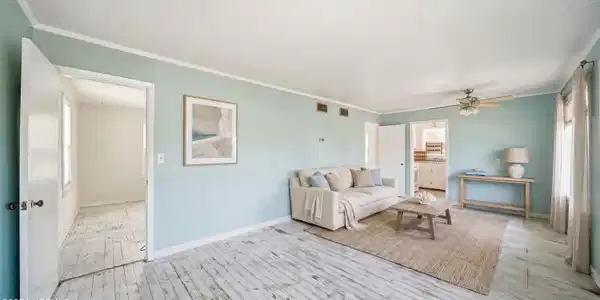 Image 3: 933 North Fletcher Avenue-3